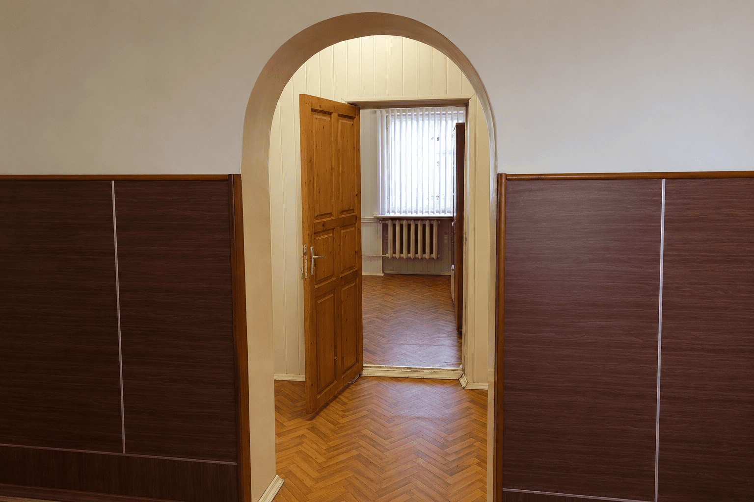 Кабинет 203, вход